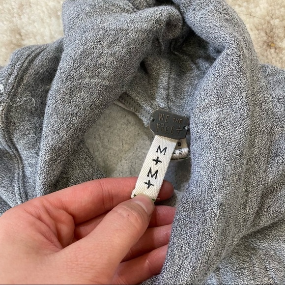 We the Free Flight Pullover Gray Raw Edge Turtle - Picture 4 of 7